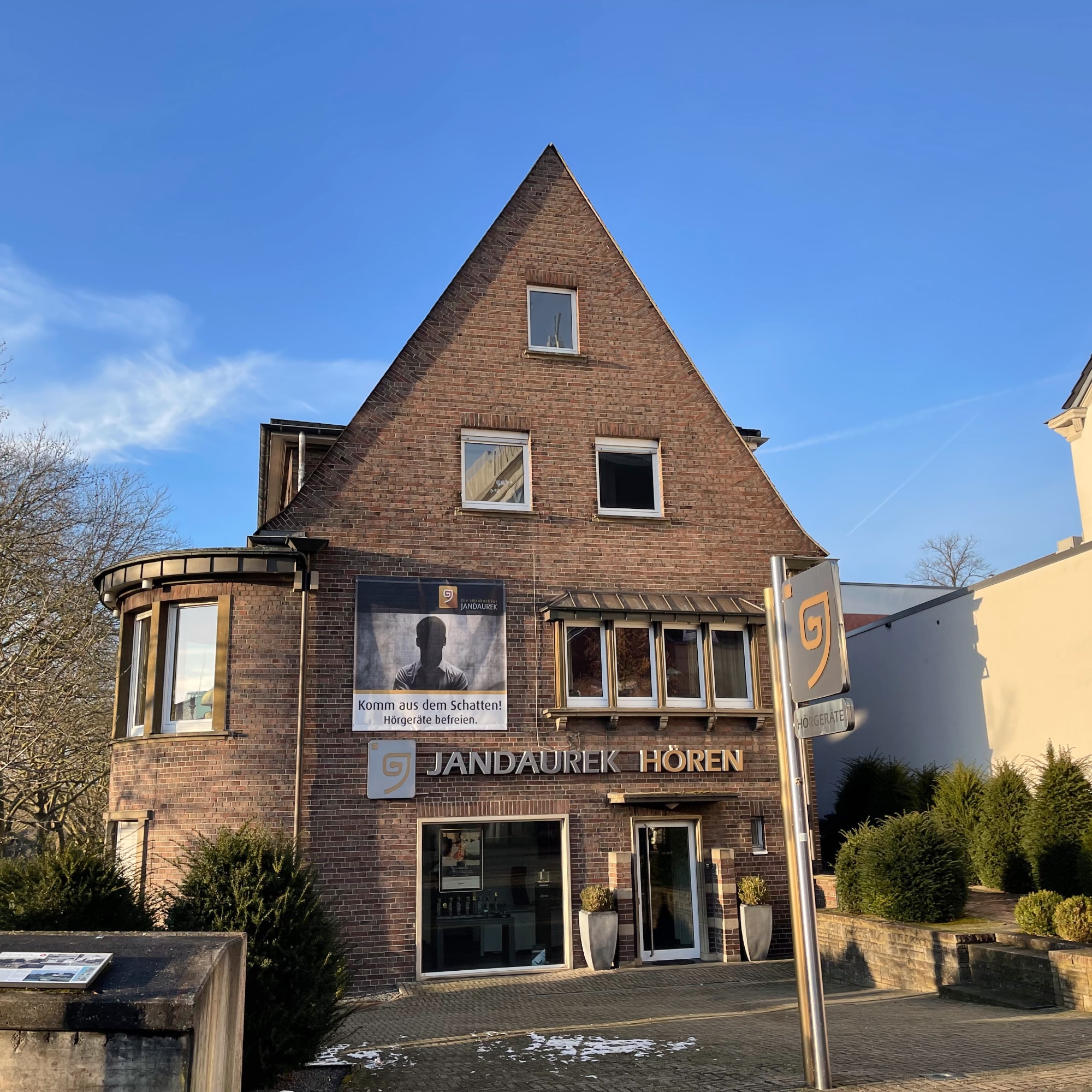 Blick auf das Gebäude Emsstraße 53